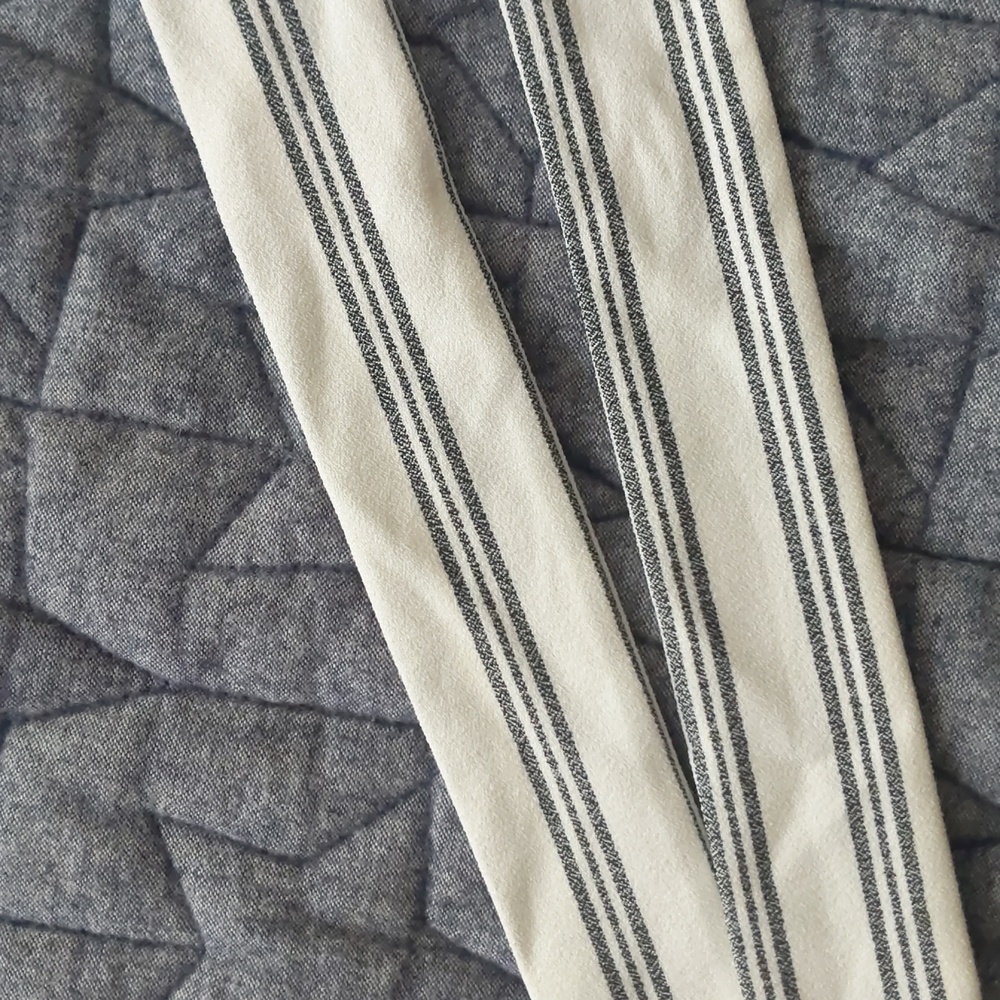 Stretch Ribbon - Picture 3 of 3